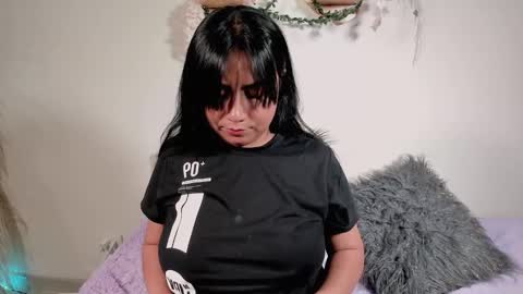Snapshot of olivia_morrys chatting on January 25, 2025, 2:47 pm Olivia happyness online show from January 25, 2025, 2:47 pm