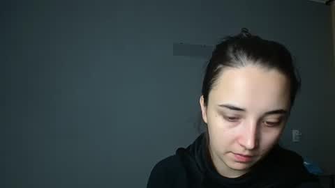 Olivia online show from October 2, 2025, 3:19 pm