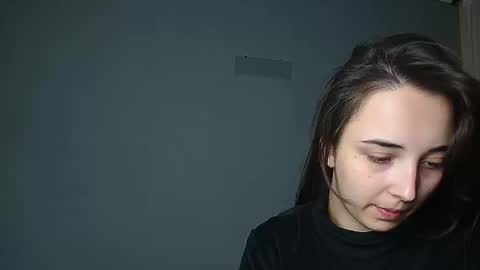 Olivia online show from October 3, 2025, 3:09 pm