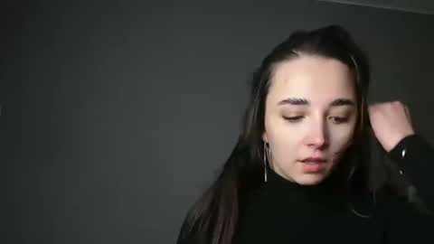 Olivia online show from February 15, 2026, 6:04 pm