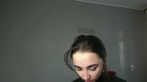 Olivia online show from March 9, 2026, 3:05 pm