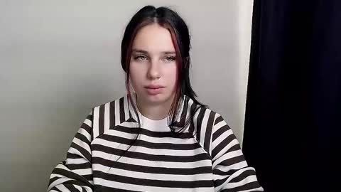 Olivia online show from October 28, 2025, 5:22 am