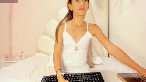 Olivia online show from February 16, 2025, 9:27 pm