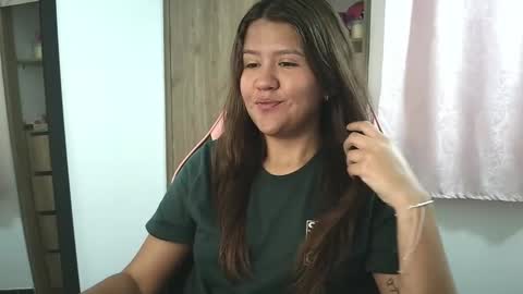 Olivia online show from October 14, 2025, 12:50 pm