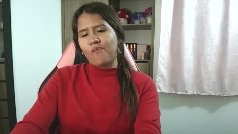 Olivia online show from October 20, 2025, 8:53 pm