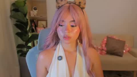 Olivia online show from June 15, 2026, 5:53 am