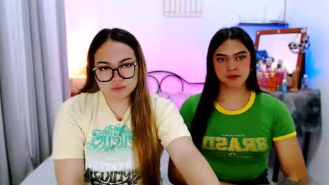 Snapshot of olivia_xxo chatting on July 7, 2026, 5:17 pm olivia_xxo online show from July 7, 2026, 5:17 pm