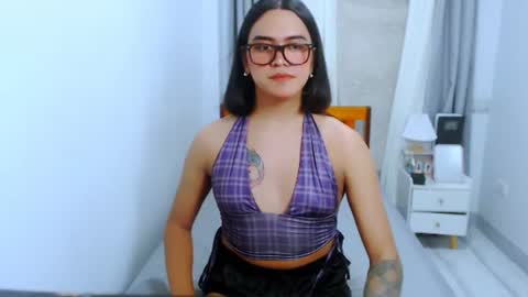Snapshot of olivia_xxo chatting on July 16, 2026, 10:49 pm olivia_xxo online show from July 16, 2026, 10:49 pm
