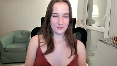 Oliwiaa2004 online show from December 5, 2024, 6:00 pm