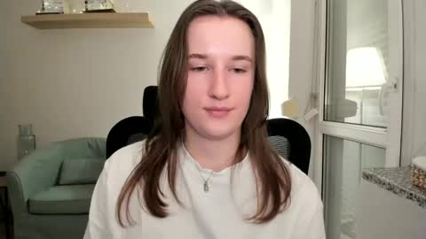 Oliwiaa2004 online show from December 21, 2024, 10:40 pm