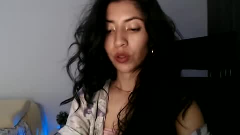 Snapshot of oliviaaa__ chatting on December 28, 2024, 6:40 pm oliviaaa__ online show from December 28, 2024, 6:40 pm