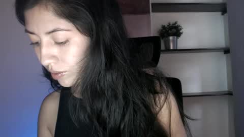 Snapshot of oliviaaa__ chatting on October 1, 2025, 10:27 pm oliviaaa__ online show from October 1, 2025, 10:27 pm