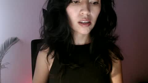 oliviaaa__ online show from July 6, 2026, 5:04 pm