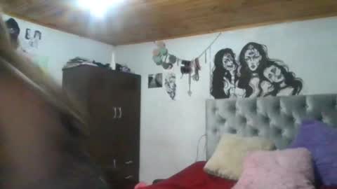 Snapshot of oliviabluee10 chatting on January 25, 2025, 1:43 am oliviabluee10 online show from January 25, 2025, 1:43 am