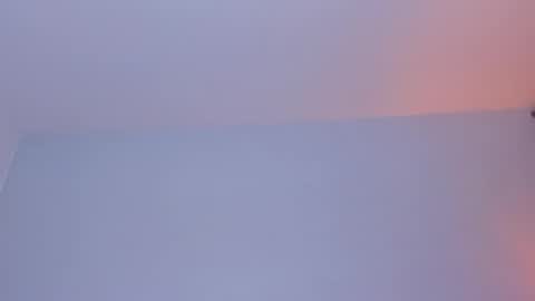 OLIVIA online show from December 17, 2025, 11:00 pm