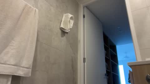 Snapshot of oliviabrookess chatting on October 3, 2025, 9:23 pm Olivia Brookes online show from October 3, 2025, 9:23 pm