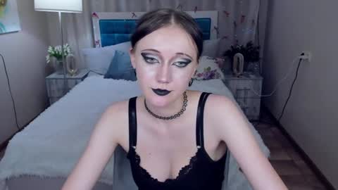 OliviaGorgeous online show from June 27, 2026, 12:33 pm