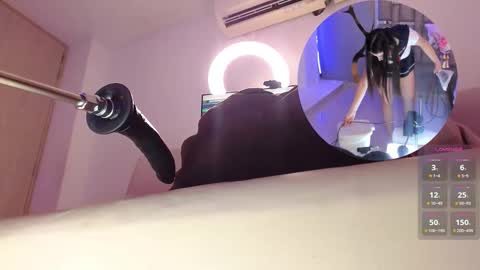 oliviahalley online show from November 29, 2025, 2:09 pm