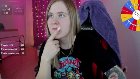 . online show from December 2, 2024, 4:09 pm