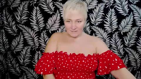 Snapshot of oliviaoskar_ chatting on December 20, 2024, 1:43 pm Kelly online show from December 20, 2024, 1:43 pm