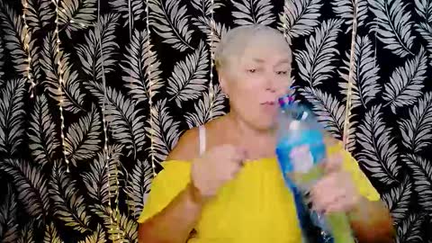 Kelly online show from October 14, 2025, 11:11 am