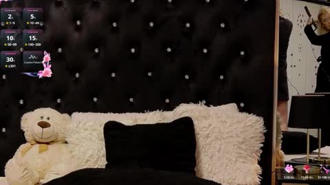 Olivia online show from January 14, 2025, 10:12 pm