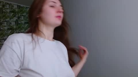 Olivia online show from March 19, 2026, 5:22 am