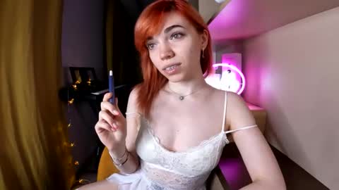 Snapshot of olivka_flower chatting on November 8, 2025, 7:56 pm Angelina Lina online show from November 8, 2025, 7:56 pm