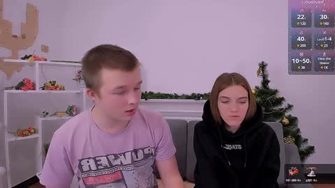 Snapshot of ollistiw chatting on December 7, 2024, 8:05 pm Olli and Stiw online show from December 7, 2024, 8:05 pm