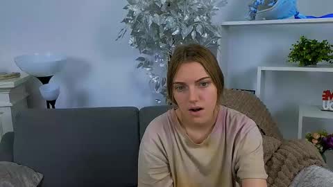 Snapshot of ollistiw chatting on October 30, 2025, 7:54 am Olli and Stiw online show from October 30, 2025, 7:54 am