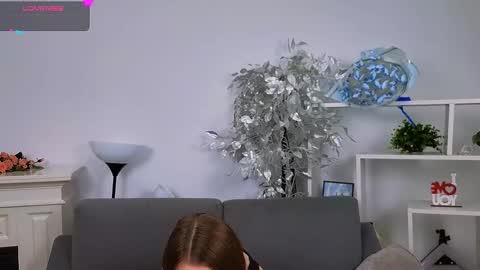 Snapshot of ollistiw chatting on November 23, 2025, 9:09 am Olli and Stiw online show from November 23, 2025, 9:09 am