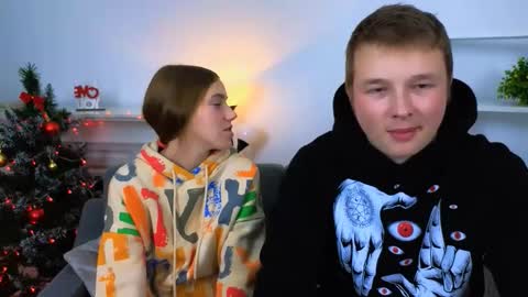 Olli and Stiw online show from December 22, 2025, 8:22 am