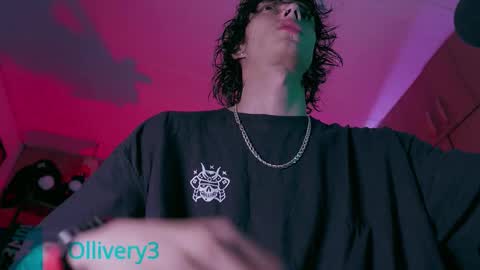     online show from October 21, 2025, 2:34 am