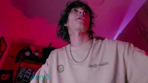     online show from October 23, 2025, 12:21 am