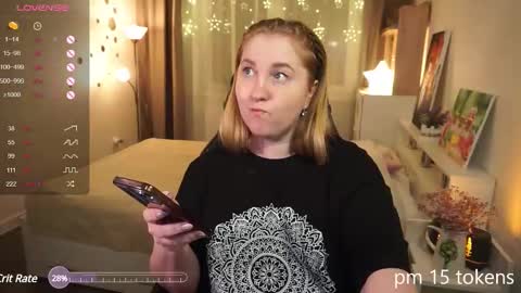 Snapshot of ollydoll chatting on March 1, 2025, 10:53 pm OllyDoll online show from March 1, 2025, 10:53 pm
