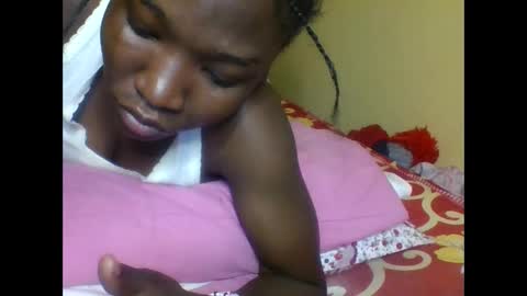 olwami3 online show from September 19, 2025, 12:45 am