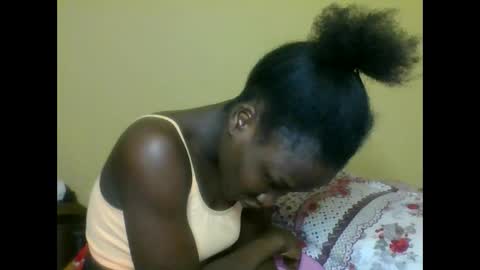 olwami3 online show from September 22, 2025, 1:18 am