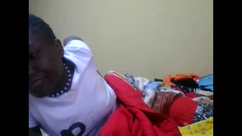 olwami3 online show from October 18, 2025, 4:04 am