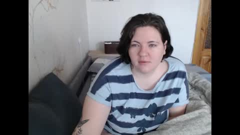 Snapshot of olyaandnetty chatting on February 22, 2025, 7:45 am OlyaAndNetty online show from February 22, 2025, 7:45 am