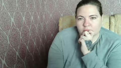 OlyaFire online show from May 27, 2026, 6:43 am