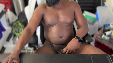 omarrblaque online show from November 25, 2025, 7:03 pm