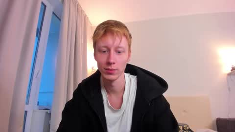 Snapshot of omg_pie chatting on October 11, 2025, 6:34 am Mars online show from October 11, 2025, 6:34 am