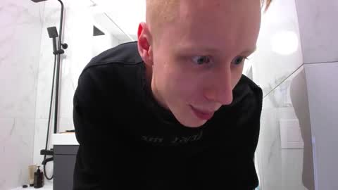 Snapshot of omg_pie chatting on October 28, 2025, 1:09 am Mars online show from October 28, 2025, 1:09 am