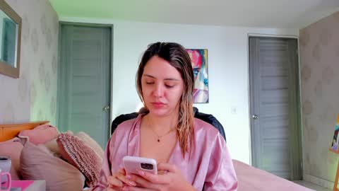 Snapshot of omstudio1994 chatting on December 24, 2024, 3:05 pm Martina Ricci online show from December 24, 2024, 3:05 pm