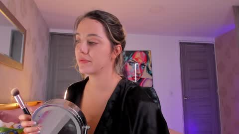 Snapshot of omstudio1994 chatting on January 22, 2025, 2:03 pm Martina Ricci online show from January 22, 2025, 2:03 pm