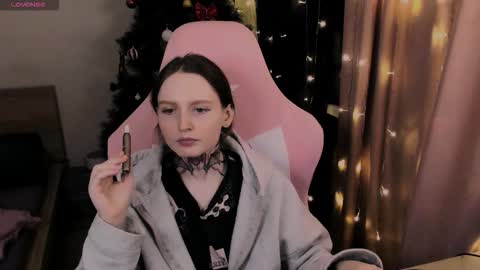 on_yxxx online show from February 8, 2026, 6:00 pm