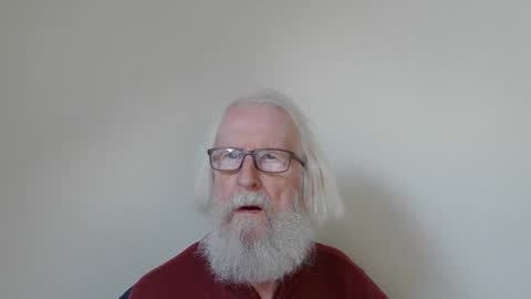 Snapshot of onanister chatting on October 28, 2025, 1:25 pm Somewhere over the rainbow online show from October 28, 2025, 1:25 pm