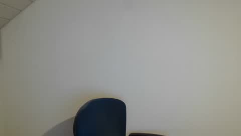 Somewhere over the rainbow online show from January 13, 2026, 6:35 pm