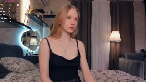 Snapshot of one_1ove chatting on October 13, 2025, 7:58 pm Ana online show from October 13, 2025, 7:58 pm