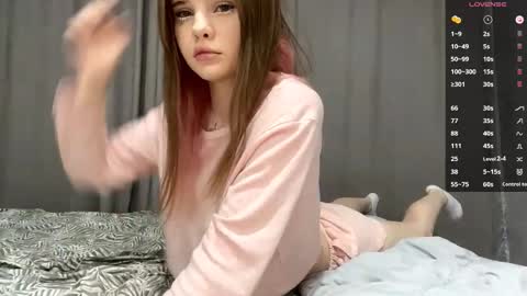 Eva online show from October 4, 2025, 5:22 pm